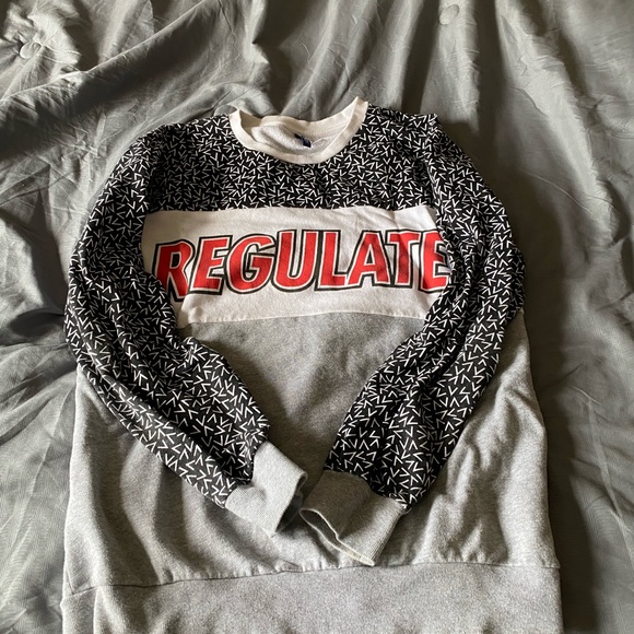 Sweatshirt - Picture 3 of 5